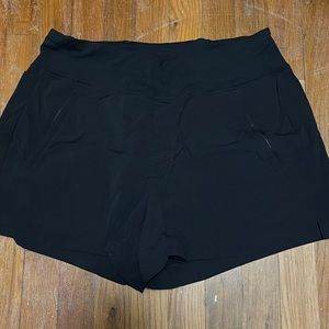 Athleta Trekkie North Short